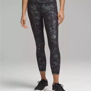 *SET* Lululemon Women’s 14 Wunder Train Flourish Black Iridescent Foil‎ Set